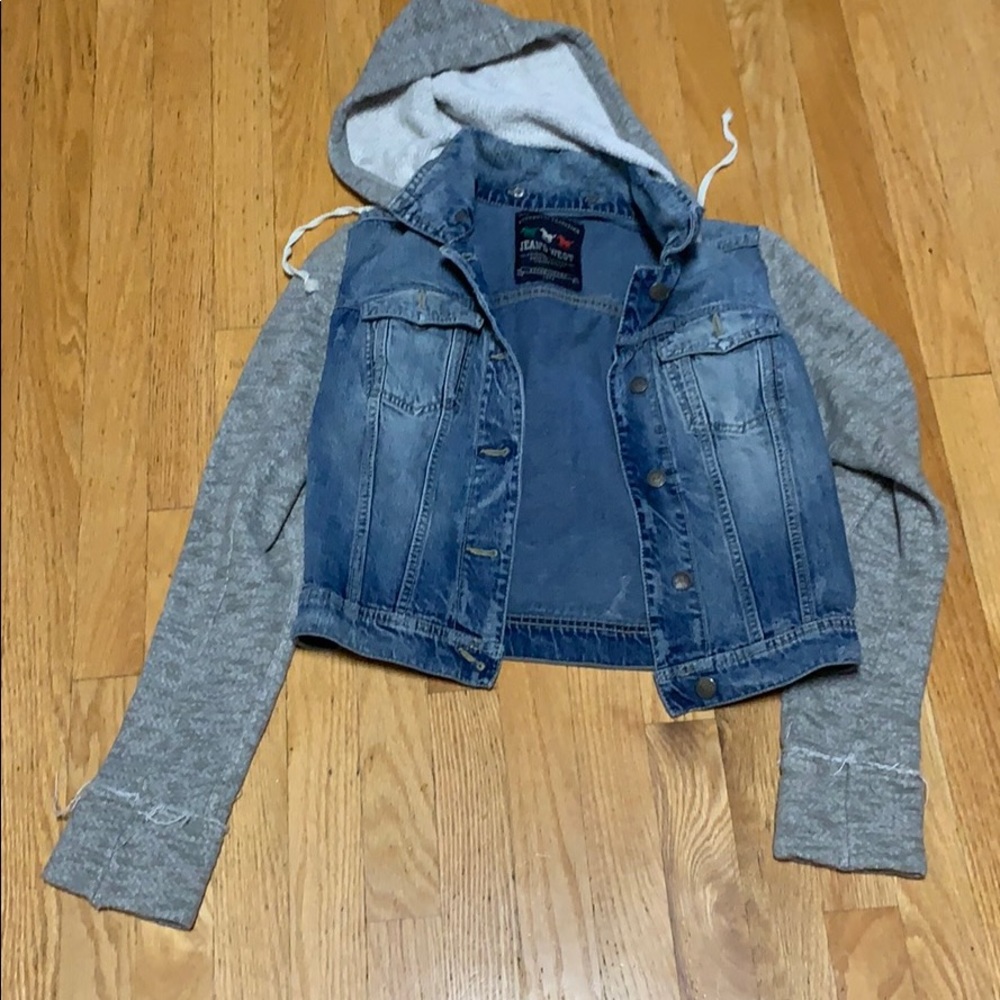 Jeans West Jean Jacket w cotton hood and sleeve